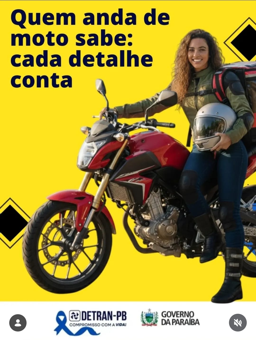 Atenção, motociclista! Sua segurança começa com pequenas atitudes.
