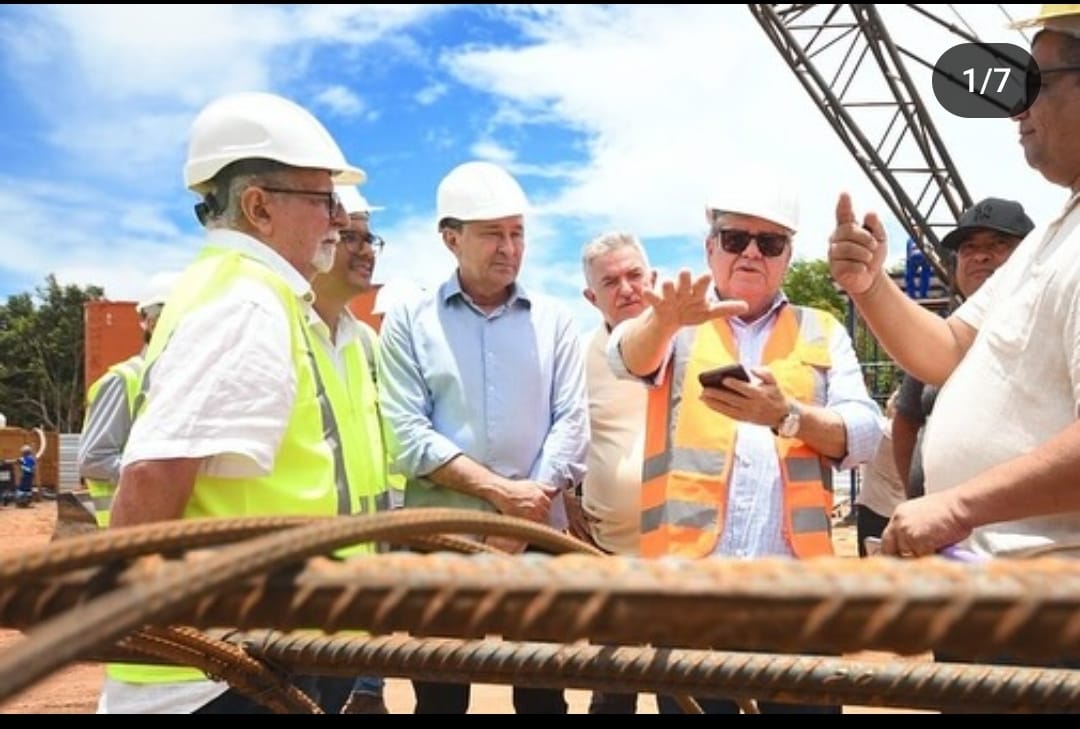 Governador João Azevêdo inspeciona obras da Ponte do Futuro, que interligará Cabedelo, Santa Rita e Lucena